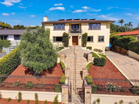 Photo of 2540 Chatsworth Blvd, San Diego, CA 92106 (MLS # 260010250SD)