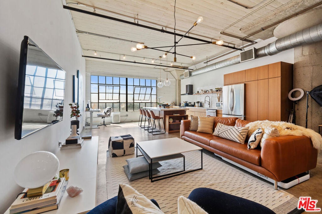 1855 Industrial Street 608, Los Angeles CA 90021