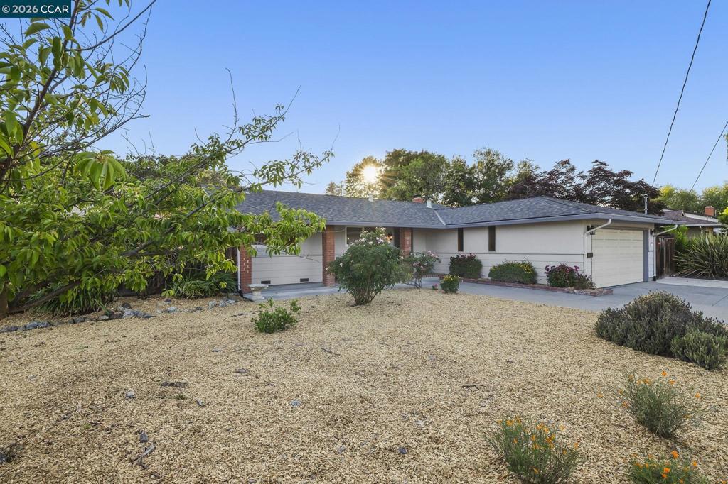 9689 Davona Dr