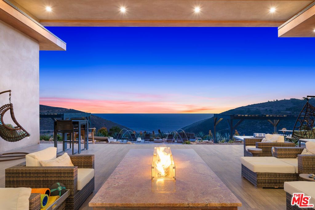 Photo of 10715 Yerba Buena Road, Malibu, CA 90265 (MLS # 26646425)