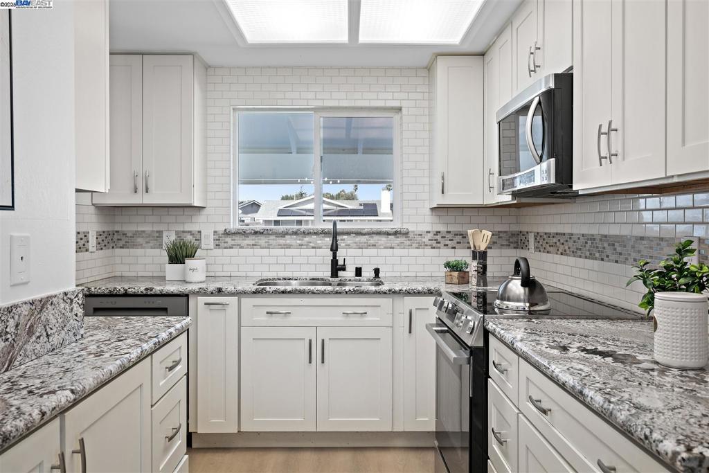 PLEASANTON - Residential