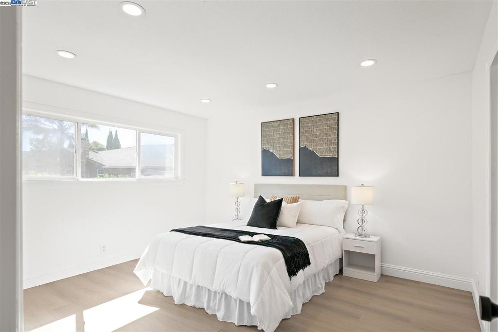 PLEASANTON - Residential