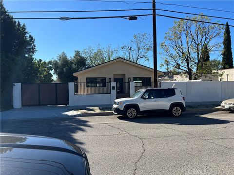 11251 Kewen Avenue San Fernando CA 91340