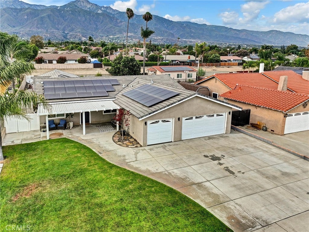 9220 Highland