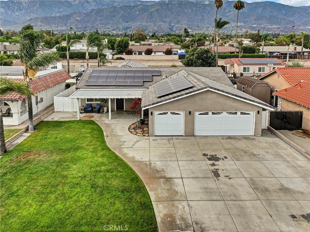 9220 Highland