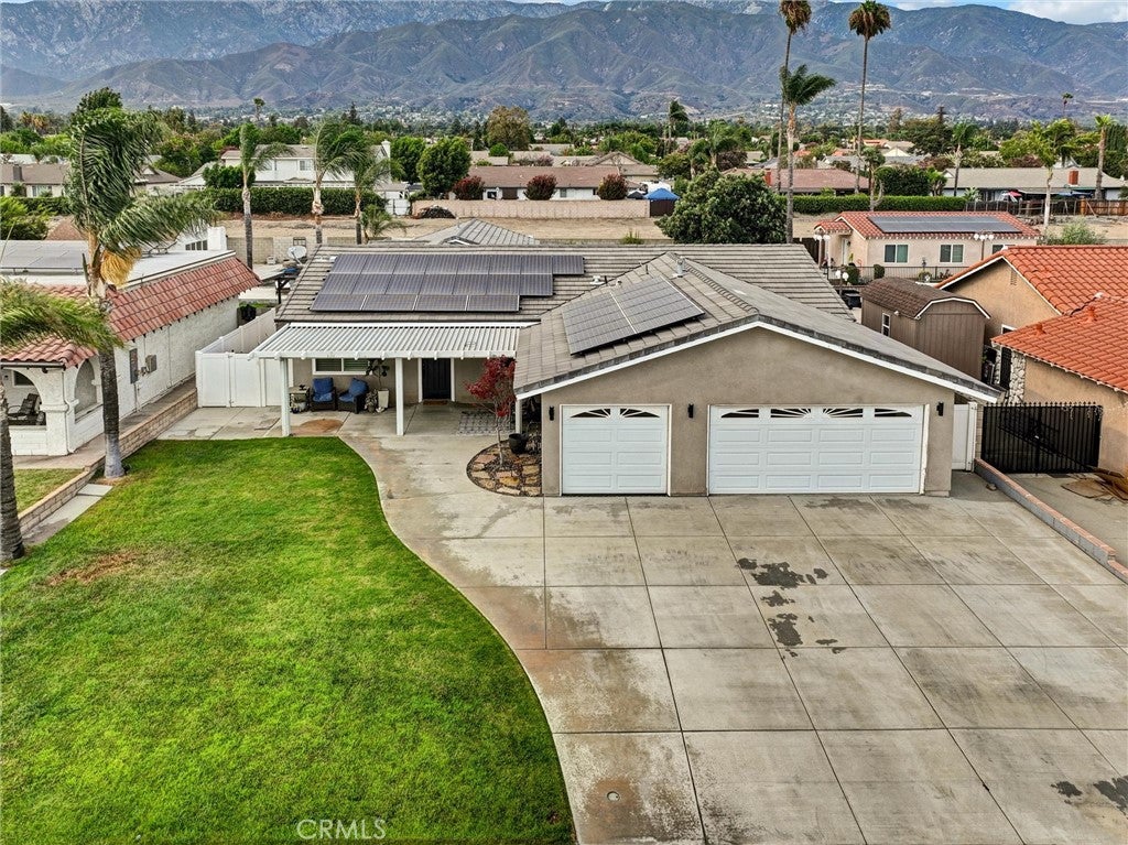 9220 Highland