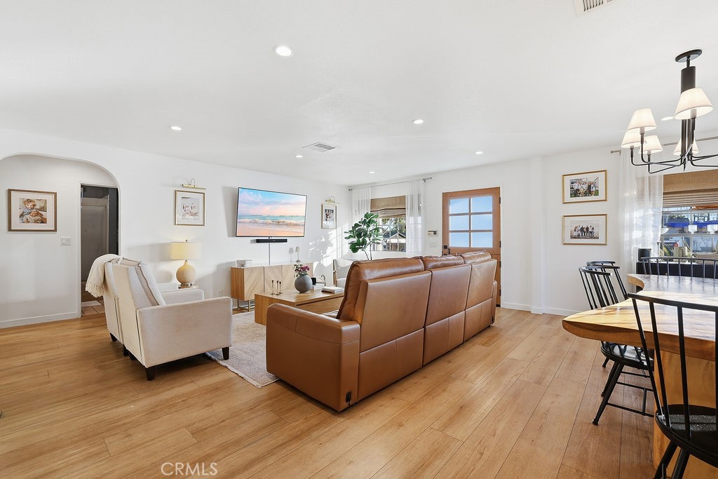3427 W 187th Street
