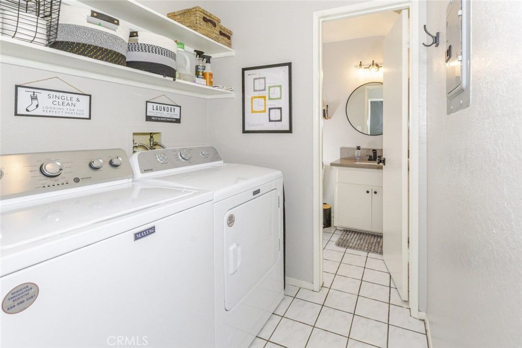 581 W Greenwood Avenue 6