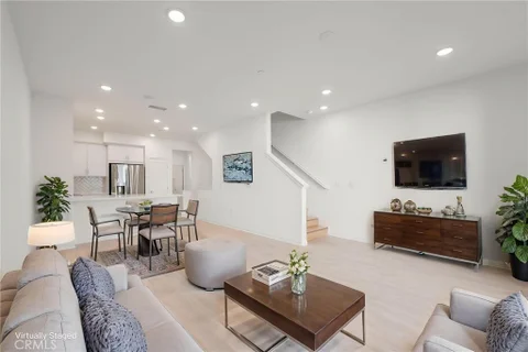 MLS: OC26214896