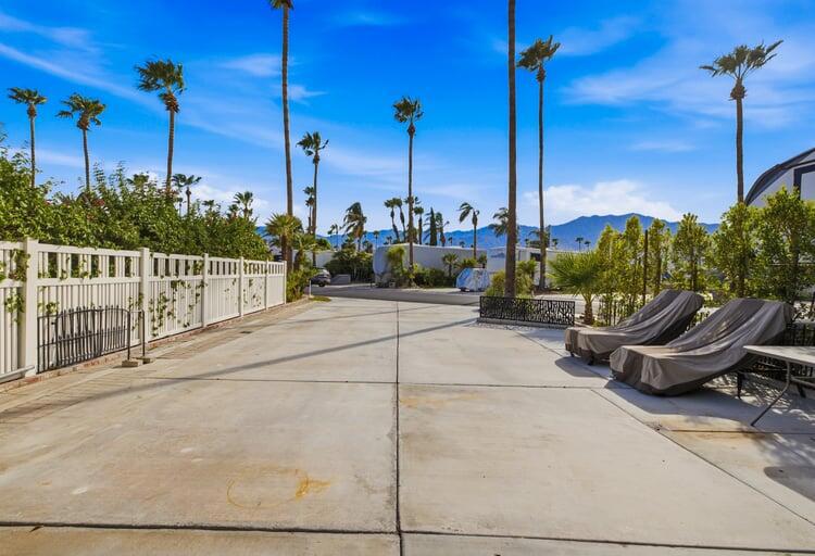 69411 Ramon Road 1114
