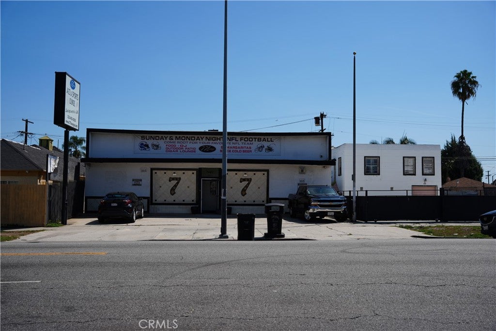 7430 S Western