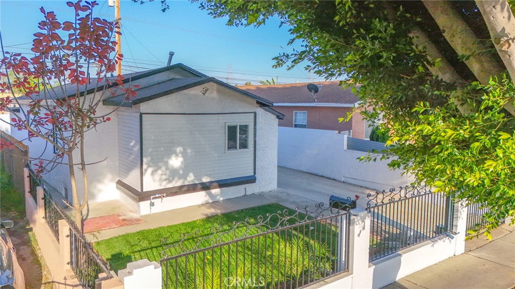 9218 Hooper Avenue