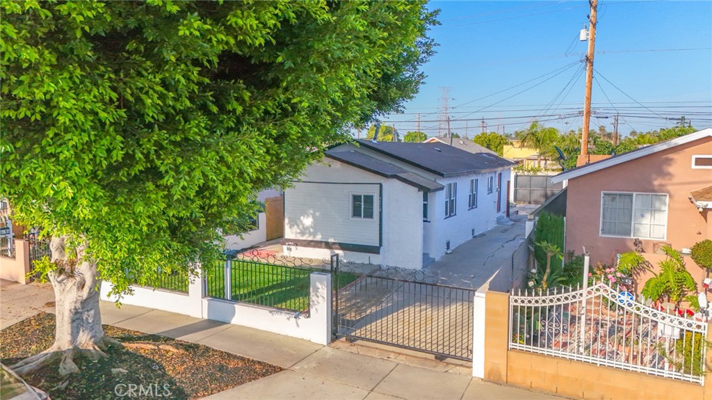 9218 Hooper Avenue