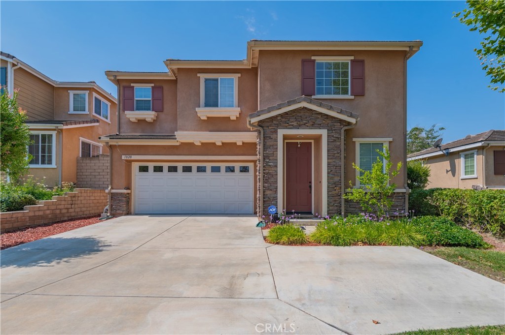 1828 Scenic View Circle