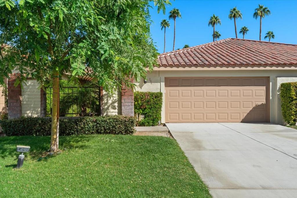 206 Seville Circle