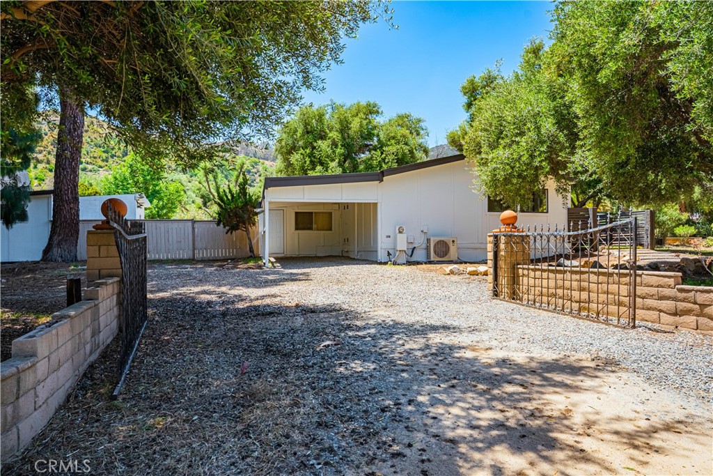 20691 Alameda Del Monte