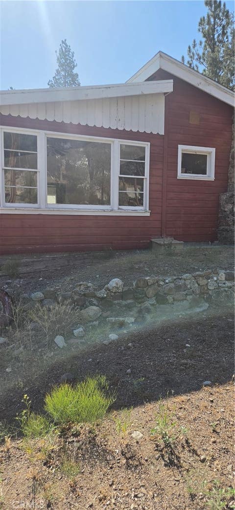 Photo of 6787 Lakeview DR, Frazier Park, CA 93225 (MLS # SR26169075)