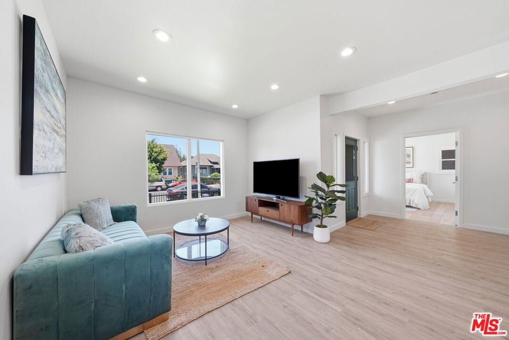 2896 W 14th Street