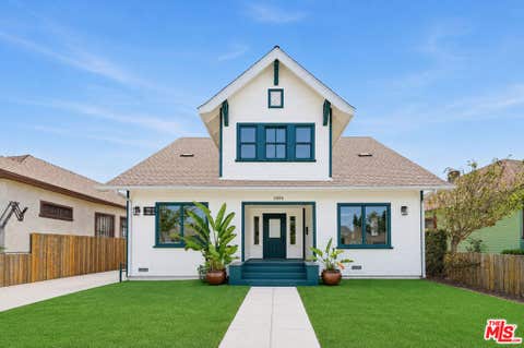 Photo of 2896 W 14th Street, Los Angeles, CA 90006 (MLS # 26864473)