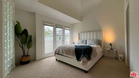 Tiny photo for 807 21st Street #3, Santa Monica, CA 90403 (MLS # 26857721)