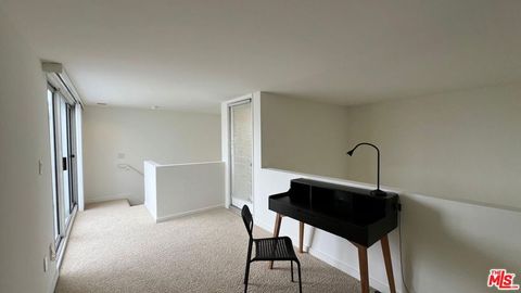 Tiny photo for 807 21st Street #3, Santa Monica, CA 90403 (MLS # 26857721)