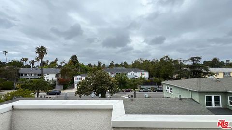 Tiny photo for 807 21st Street #3, Santa Monica, CA 90403 (MLS # 26857721)