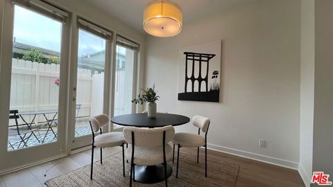 Tiny photo for 807 21st Street #3, Santa Monica, CA 90403 (MLS # 26857721)