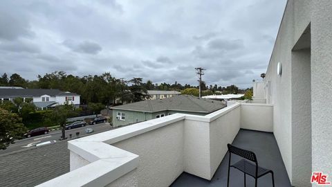 Tiny photo for 807 21st Street #3, Santa Monica, CA 90403 (MLS # 26857721)
