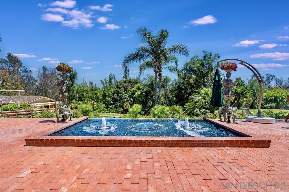 Rancho Santa Fe - Residential