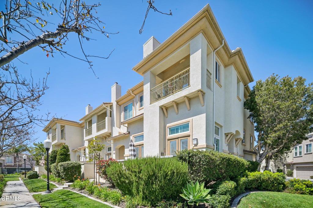 1337 Bayside Circle