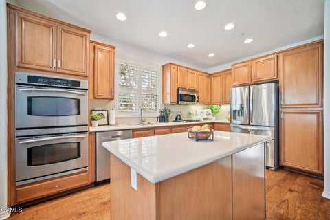 Tiny photo for 1337 Bayside Circle, Oxnard, CA 93035 (MLS # V1-35699)
