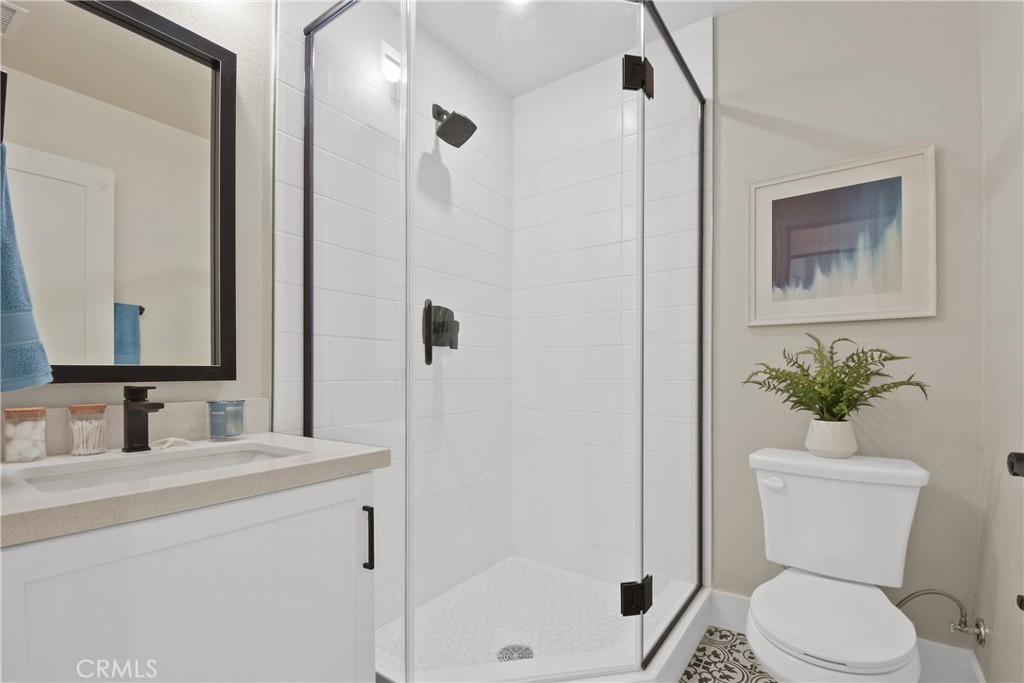 18080 Prairie Avenue 101