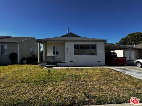 Photo of 1317 W School Street, Compton, CA 90220 (MLS # 26859851)