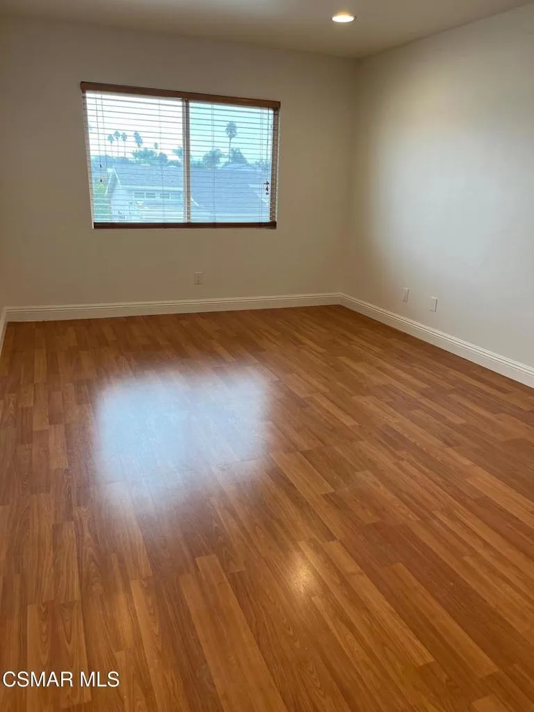 Oxnard, California 93035, United States, 6 Bedrooms Bedrooms, ,5 BathroomsBathrooms,Residential,Active,239905