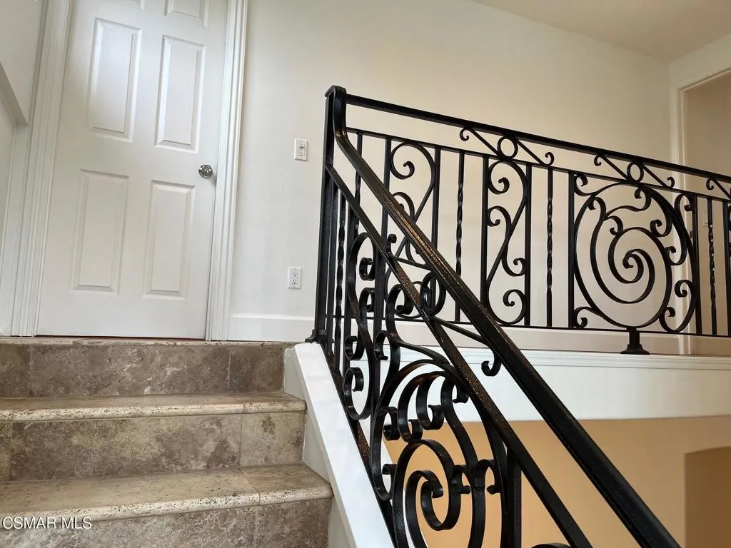 Oxnard, California 93035, United States, 6 Bedrooms Bedrooms, ,5 BathroomsBathrooms,Residential,Active,239905