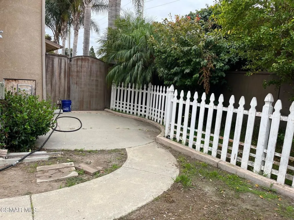 Oxnard, California 93035, United States, 6 Bedrooms Bedrooms, ,5 BathroomsBathrooms,Residential,Active,239905