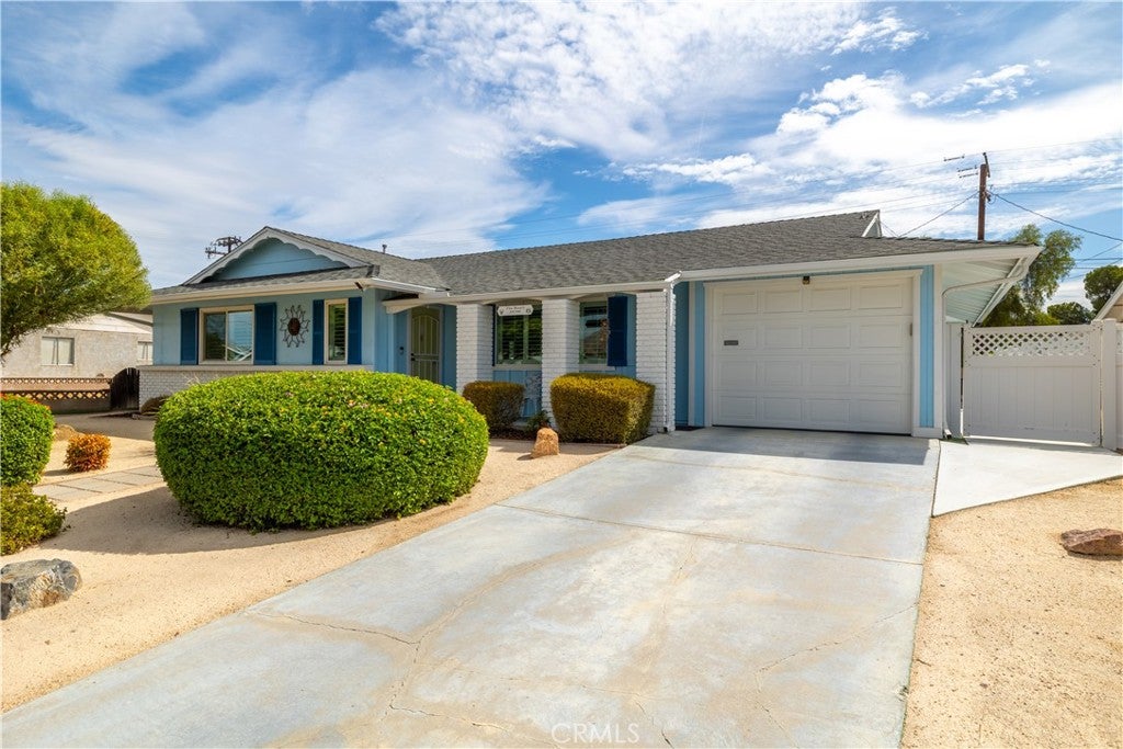 28700 Thornhill