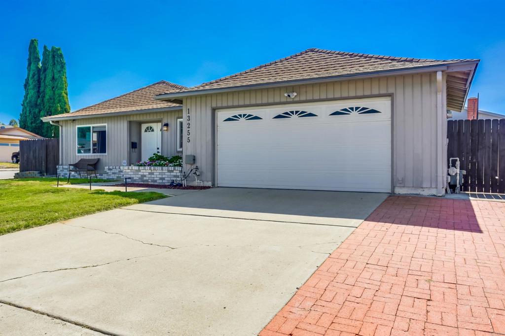 13255 Evanston Dr