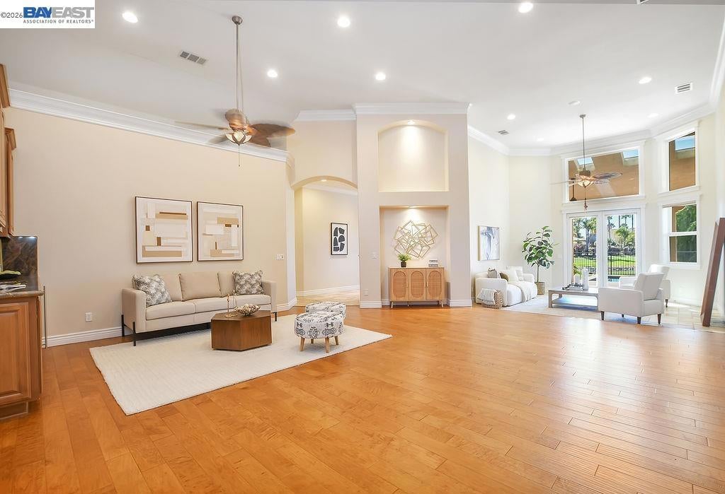 5661 Oakmont Ct