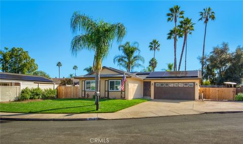 Photo of 1712 Weathervane Pl, Escondido, CA 92027 (MLS # OC25268608)