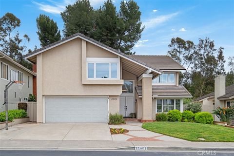 21602 Rio Verde Lake Forest CA 92630