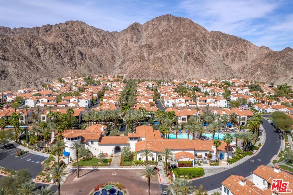 Legacy Villas - Residential