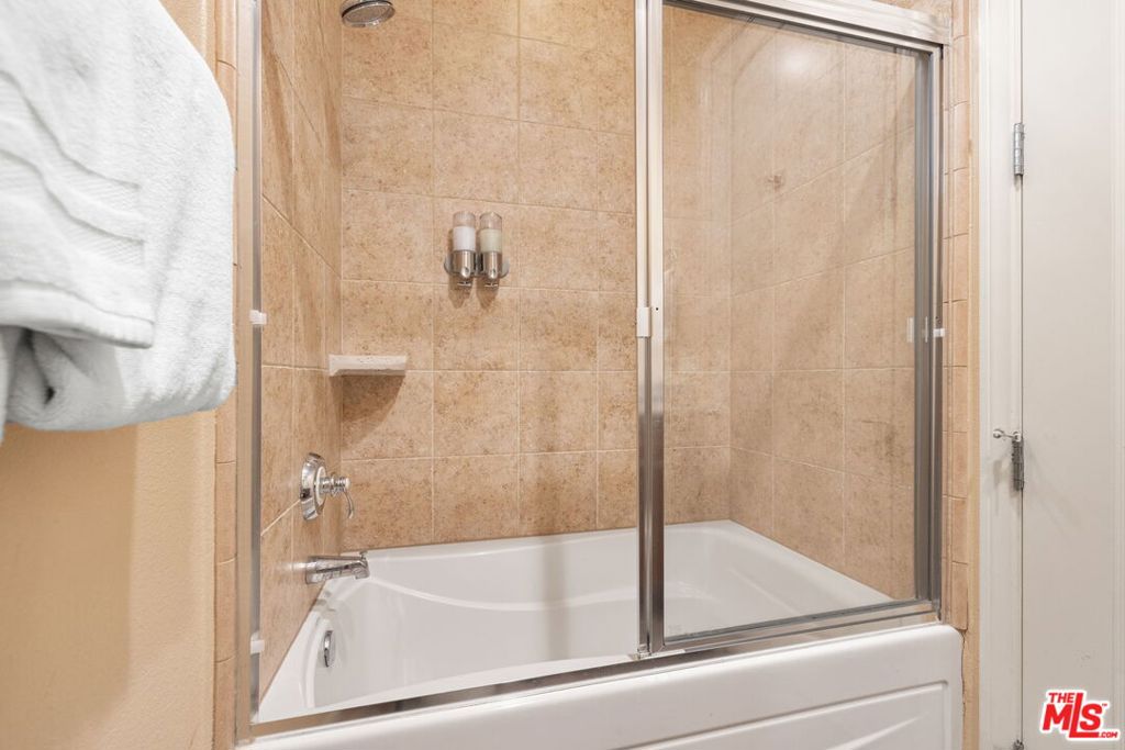 Legacy Villas - Residential