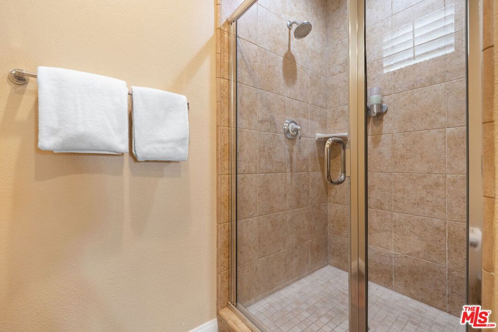 Legacy Villas - Residential