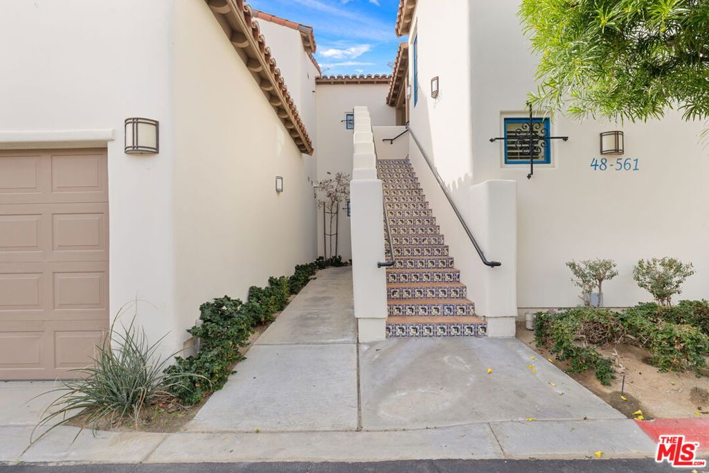 Legacy Villas - Residential