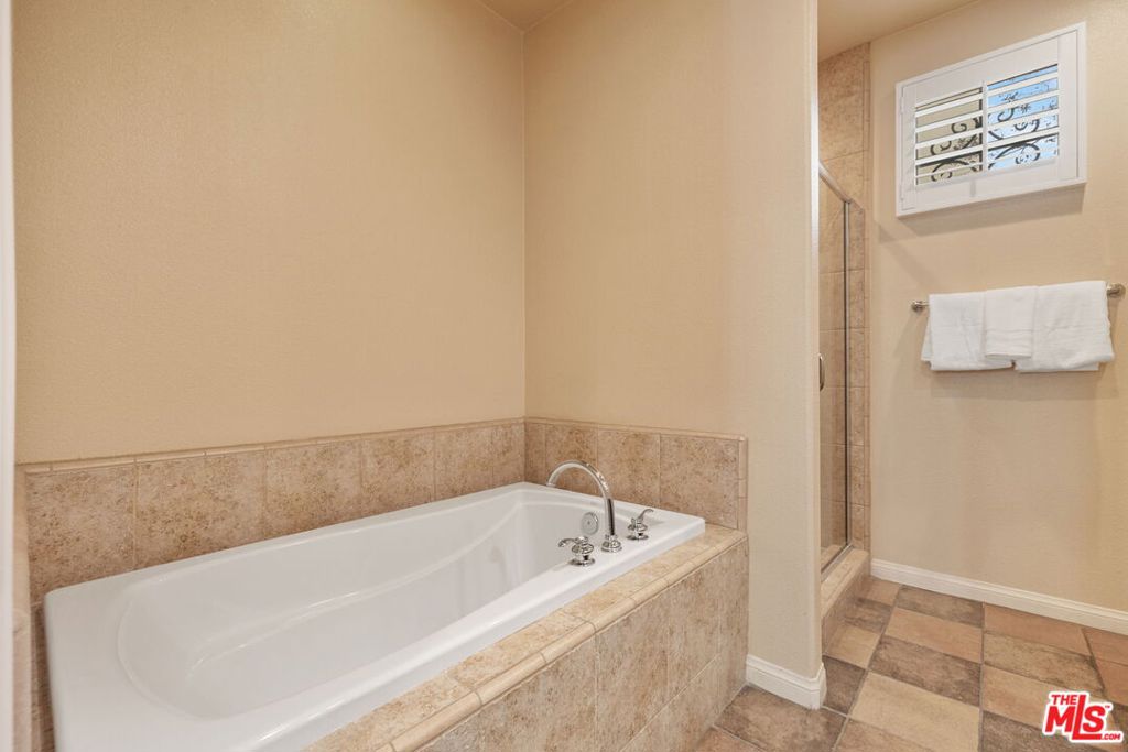 Legacy Villas - Residential