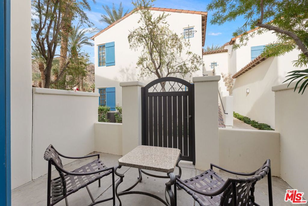 Legacy Villas - Residential