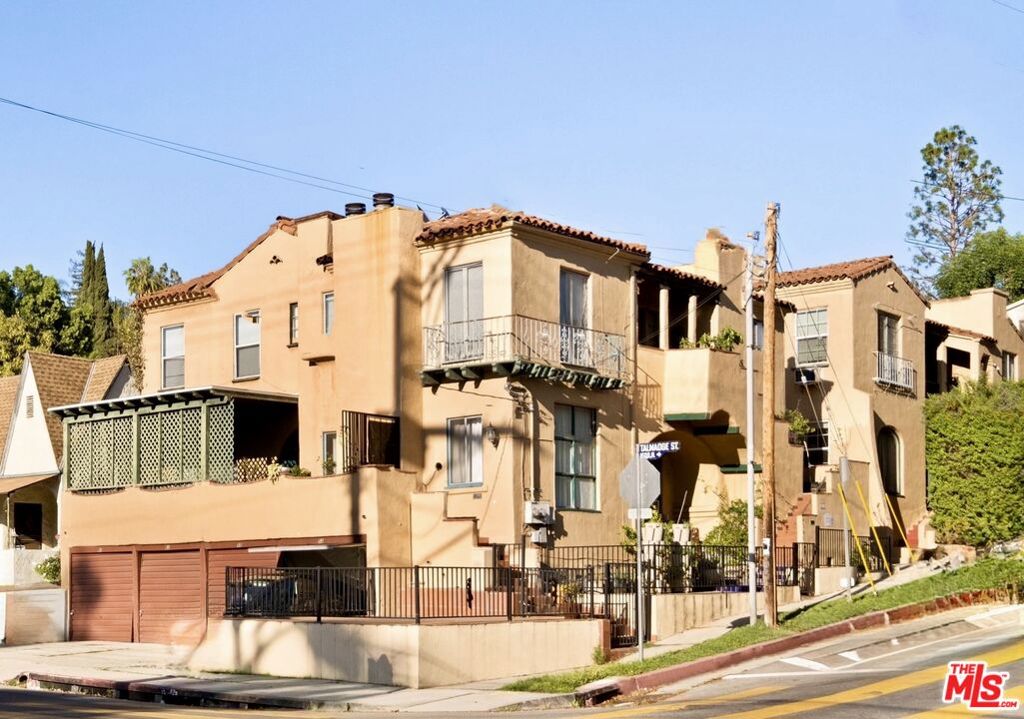 4253 Franklin Avenue