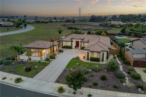 Photo of 1950 Vista Del Sol, Nipomo, CA 93444 (MLS # SC26000538)