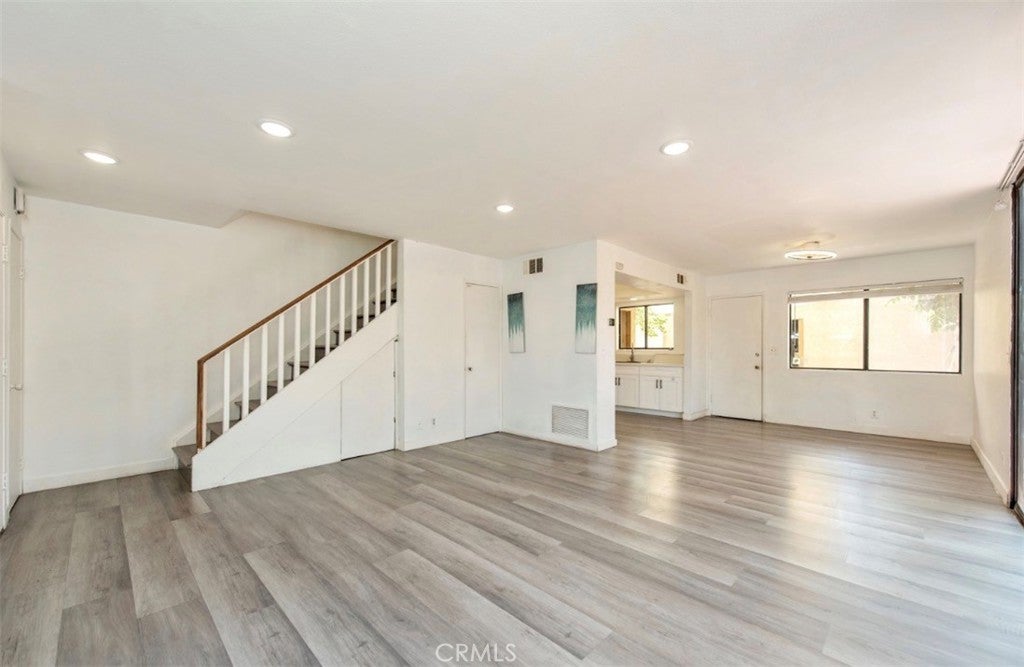 289 S Sentous AVE, West Covina CA 91792
